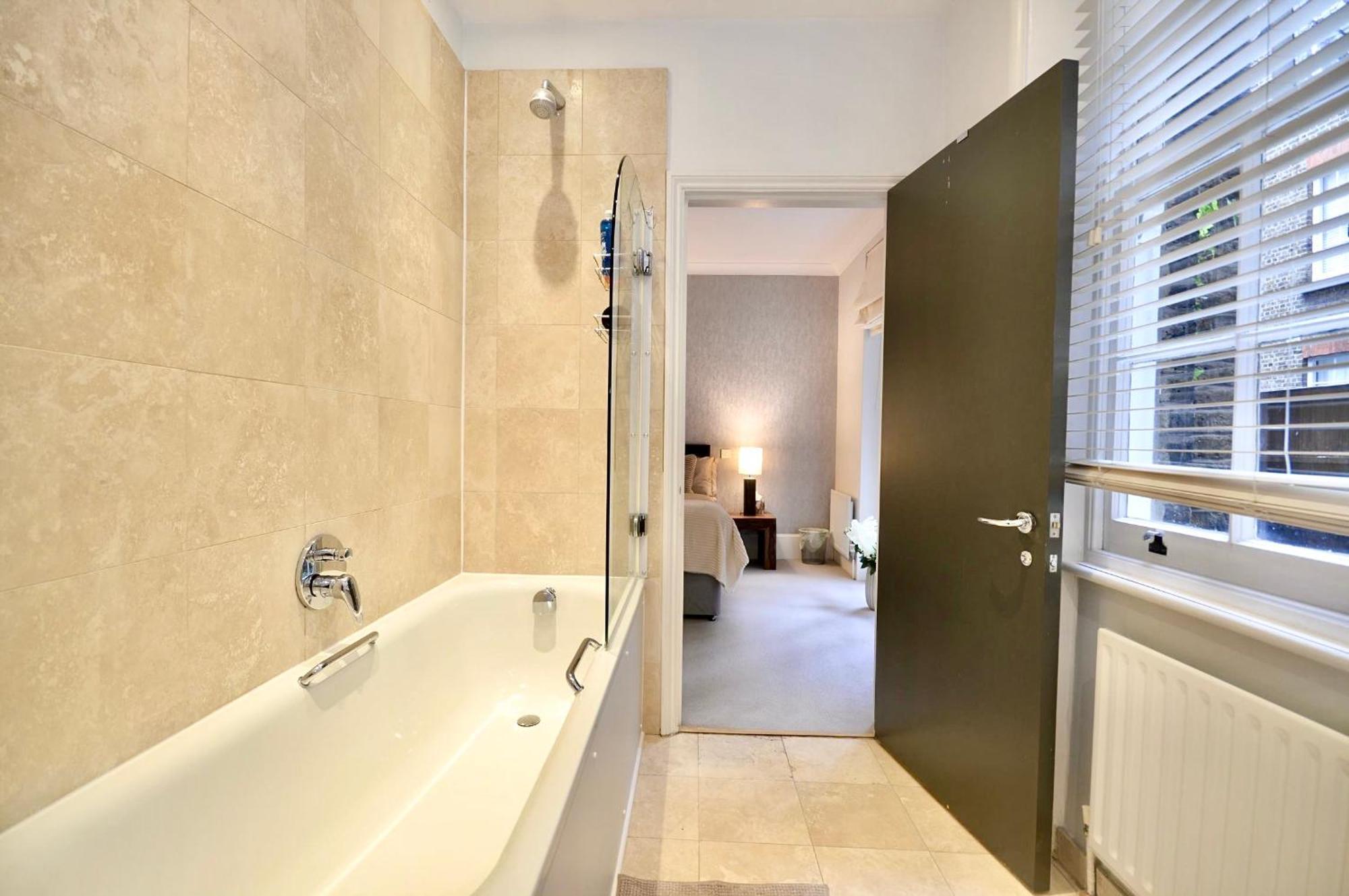 Kensington Apartment, Breakfast, 2 Baths London Bagian luar foto